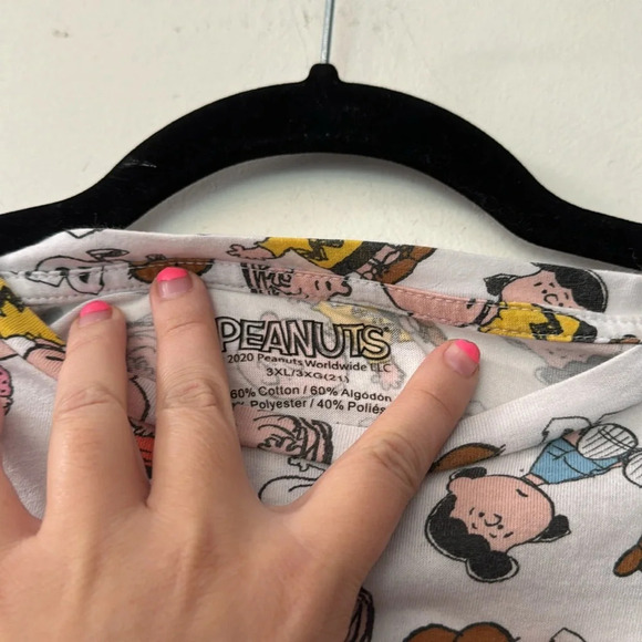 Plus Size Peanuts Character Lightweight T-Shirt Size 3XL - Picture 3 of 6